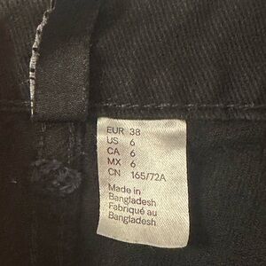 H&m black denim shorts